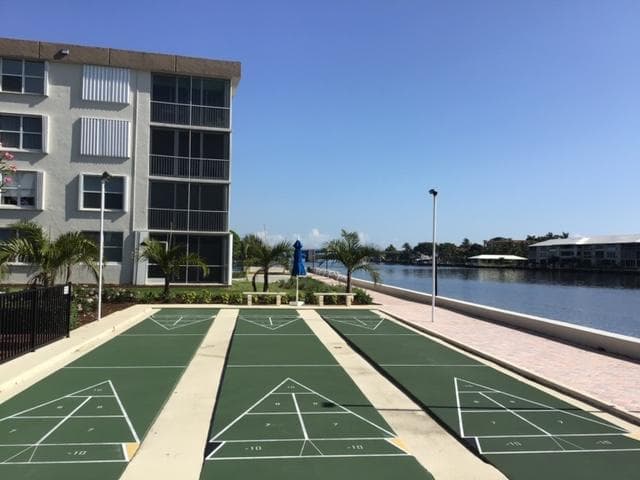 Condominium in Boynton Beach — photo 3 of 28