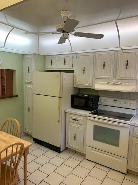 Condominium in Boynton Beach — photo 25 of 28