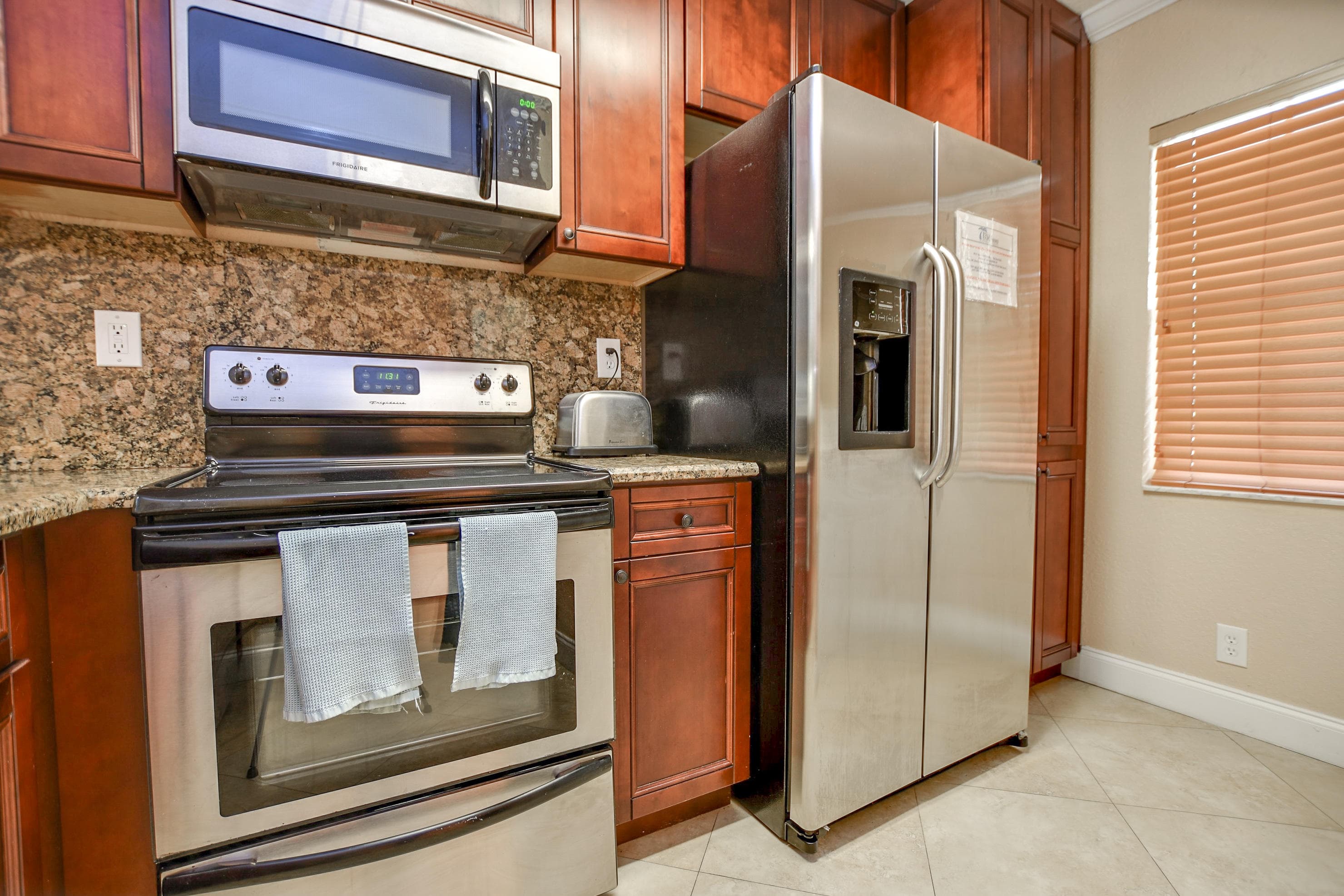 705-711 Linton Boulevard A101, Delray Beach, FL 33444 — photo 21 of 27