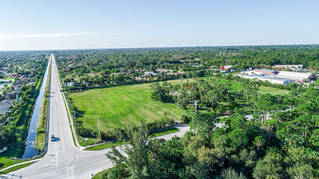 12900 Okeechobee Boulevard, Loxahatchee Groves, FL 33470 — photo 10 of 18
