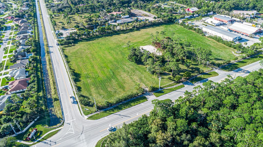 12900 Okeechobee Boulevard, Loxahatchee Groves, FL 33470 — photo 11 of 18