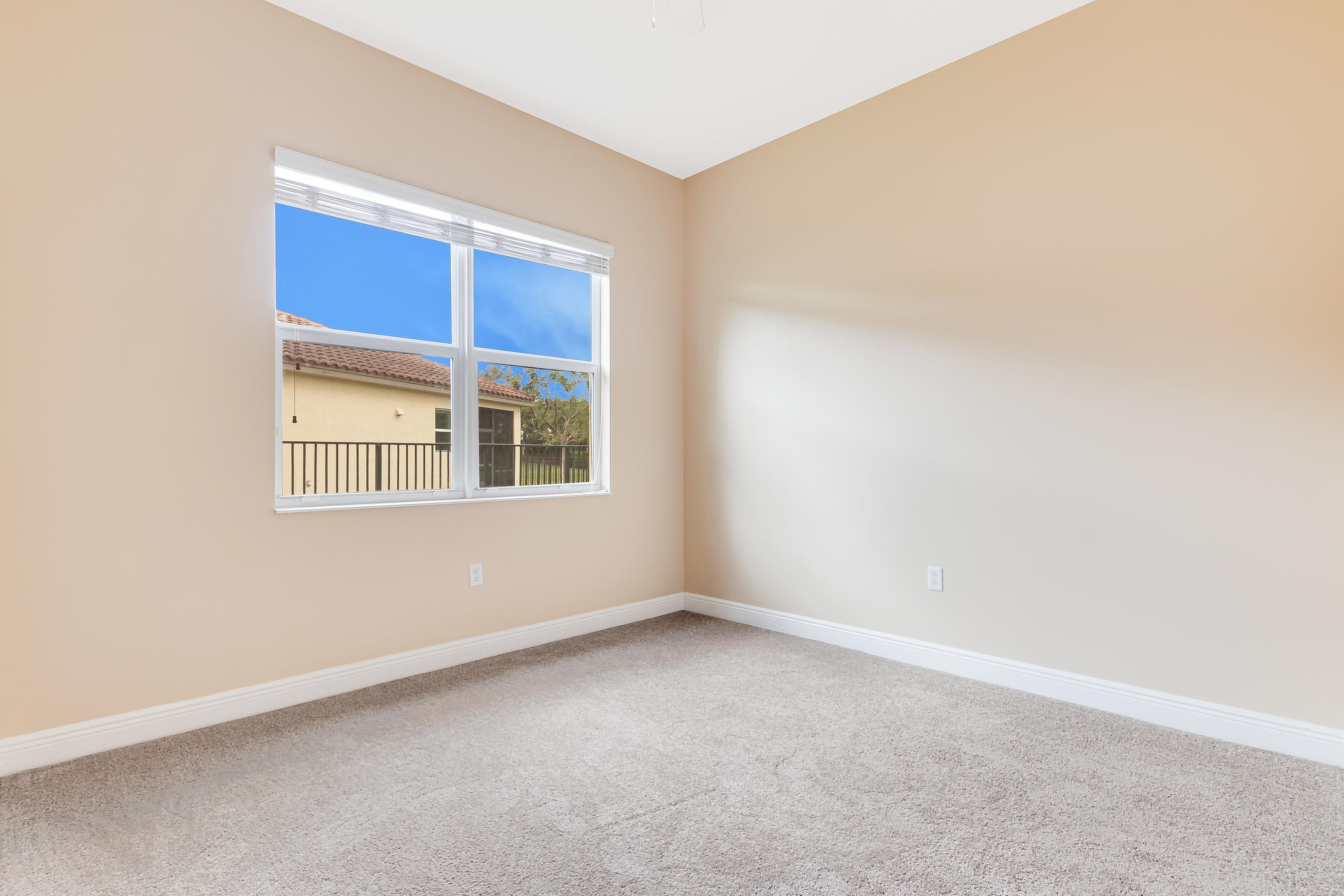 Single Family Residence in Royal Palm Beach — photo 13 of 21