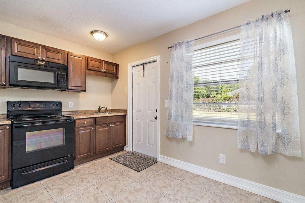 3 SW Hideaway Place, Stuart, FL 34994 — photo 23 of 37