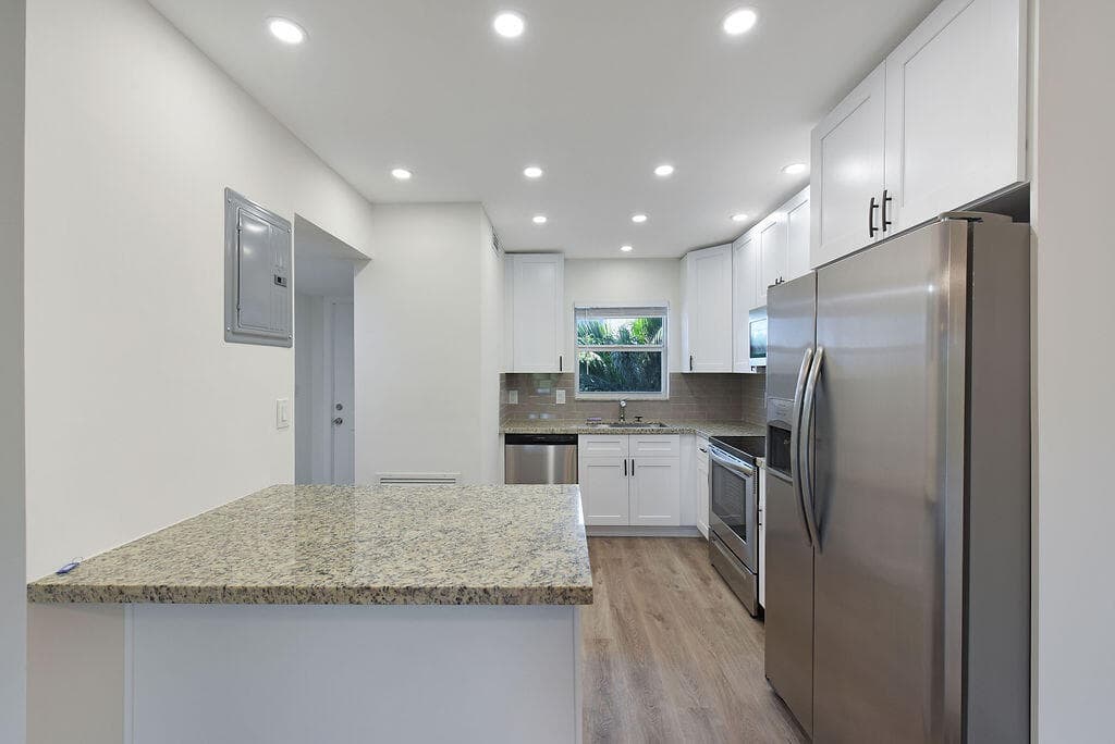 1400 NE 57th Court 205, Fort Lauderdale, FL 33334 — photo 11 of 29