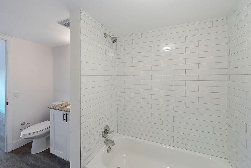 1400 NE 57th Court 205, Fort Lauderdale, FL 33334 — photo 15 of 29