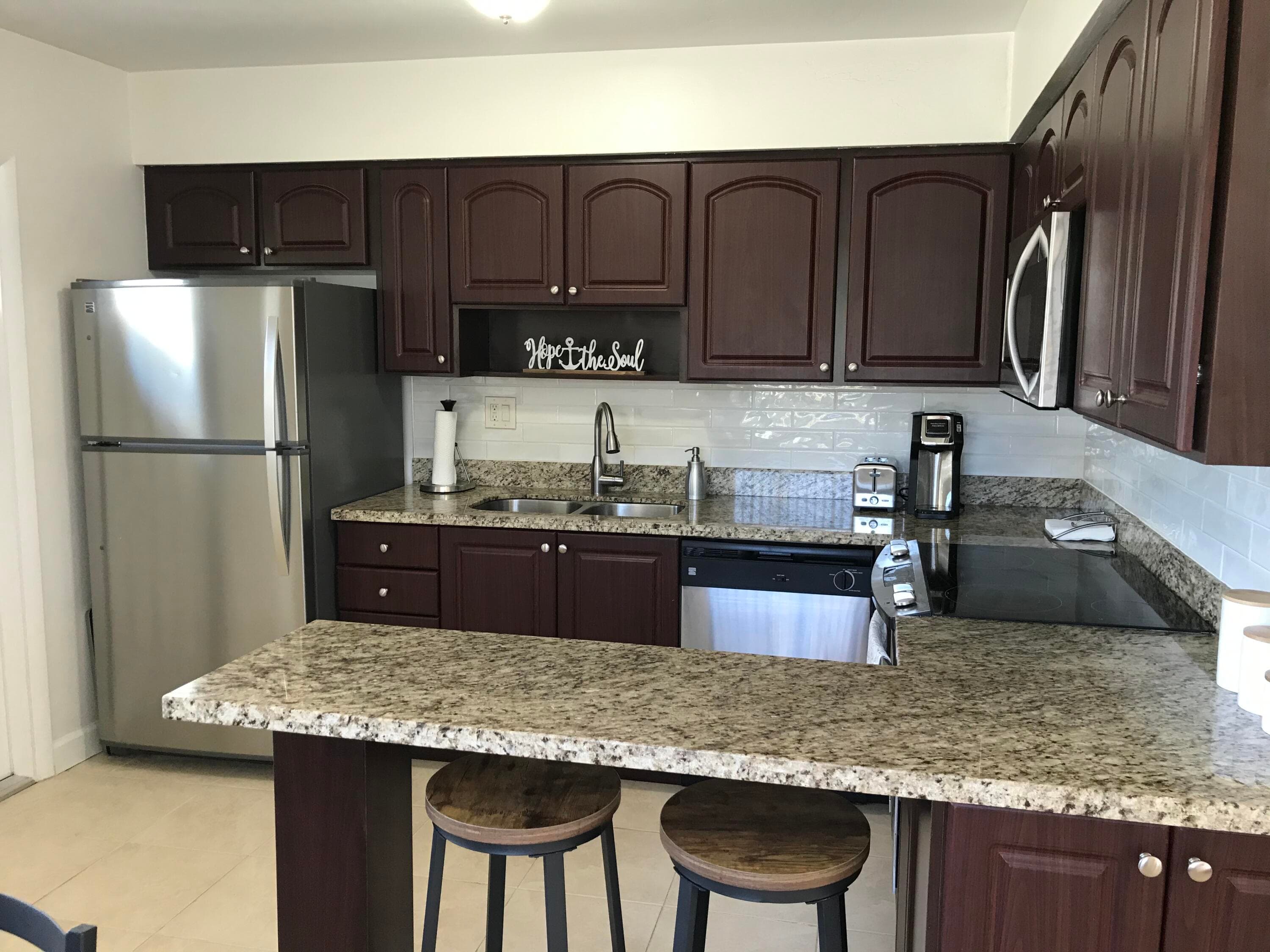 685 Glouchester Street S, Boca Raton, FL 33487 — photo 7 of 8