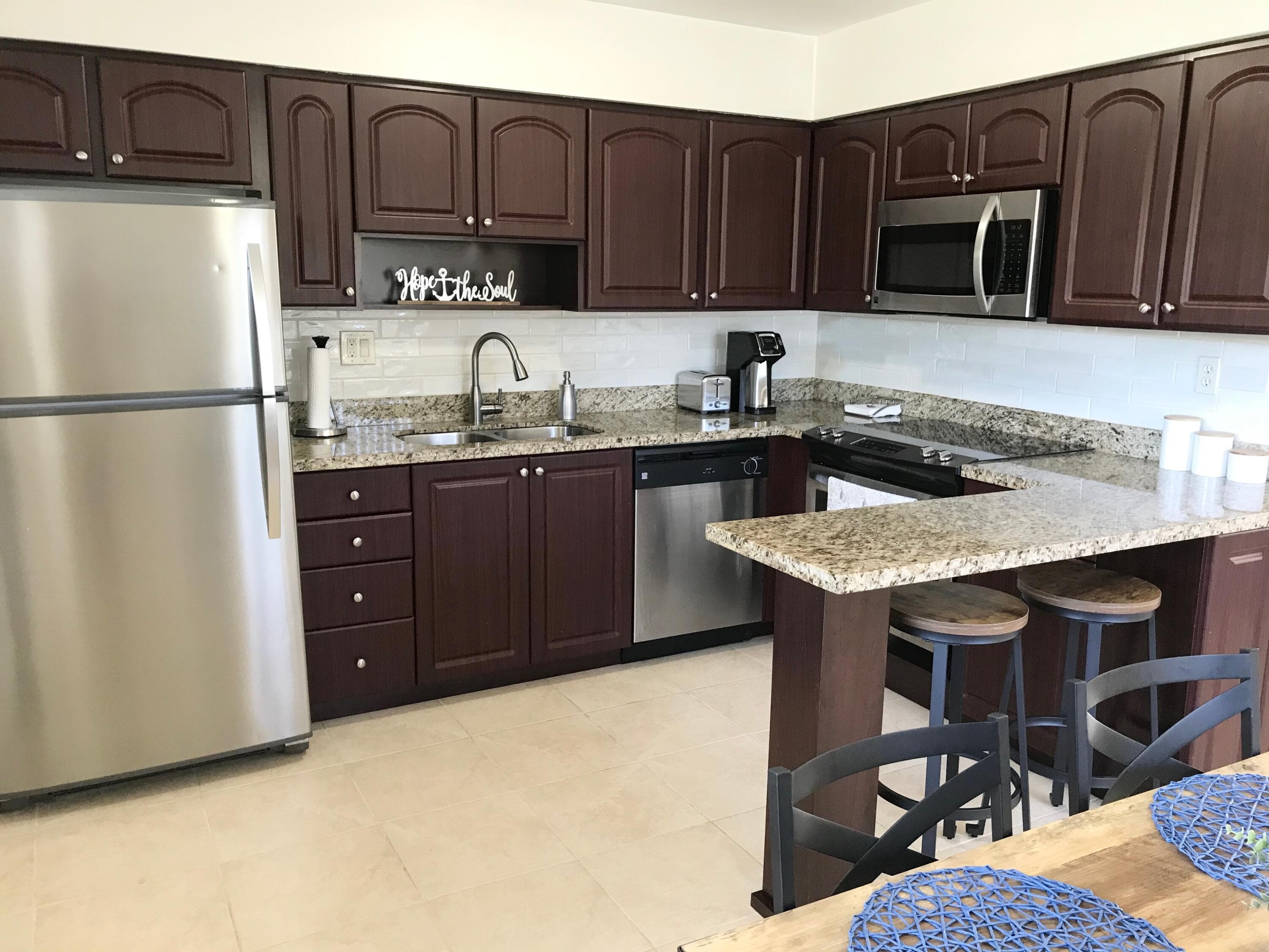685 Glouchester Street S, Boca Raton, FL 33487 — photo 6 of 8