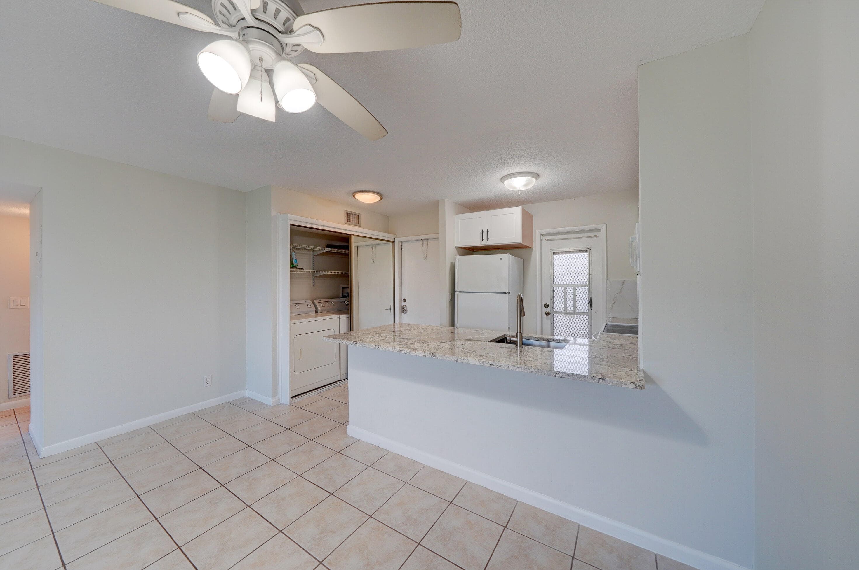 550 SE 2nd Avenue G27, Deerfield Beach, FL 33441 — photo 7 of 20