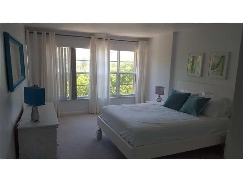 1021 Hillsboro Mile 204, Hillsboro Beach, FL 33062 — photo 3 of 28