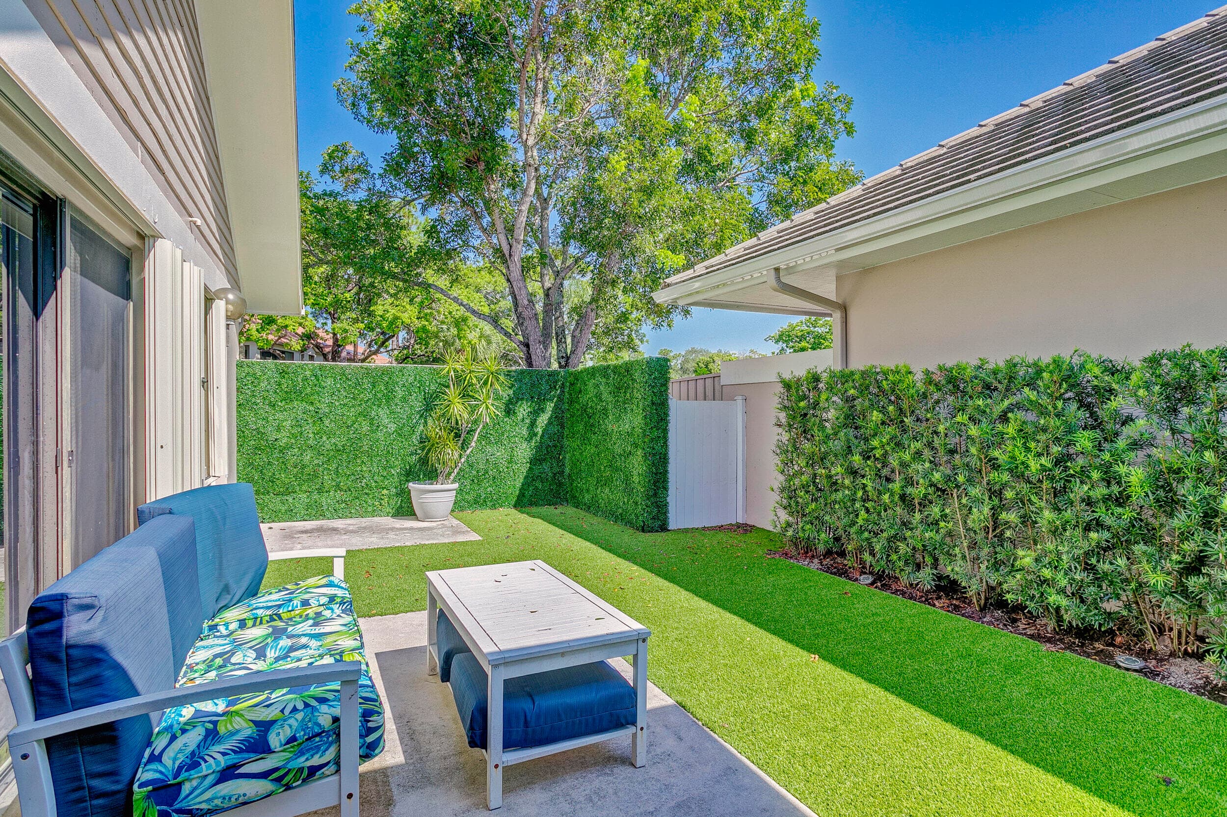 156 Coventry Place, Palm Beach Gardens, FL 33418 — photo 43 of 50