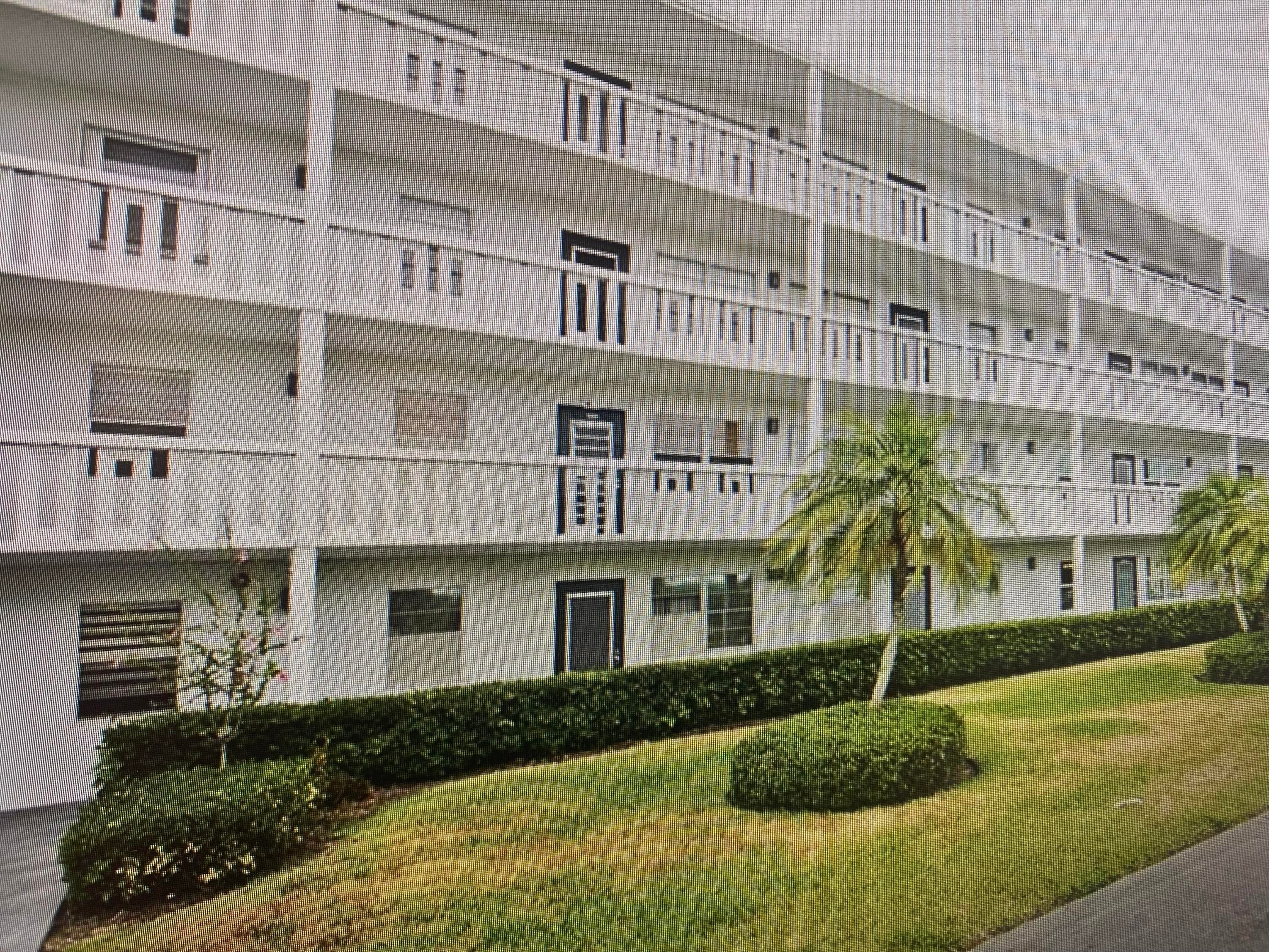 3034 Ellesmere B 3034, Deerfield Beach, FL 33442 — photo 1 of 13