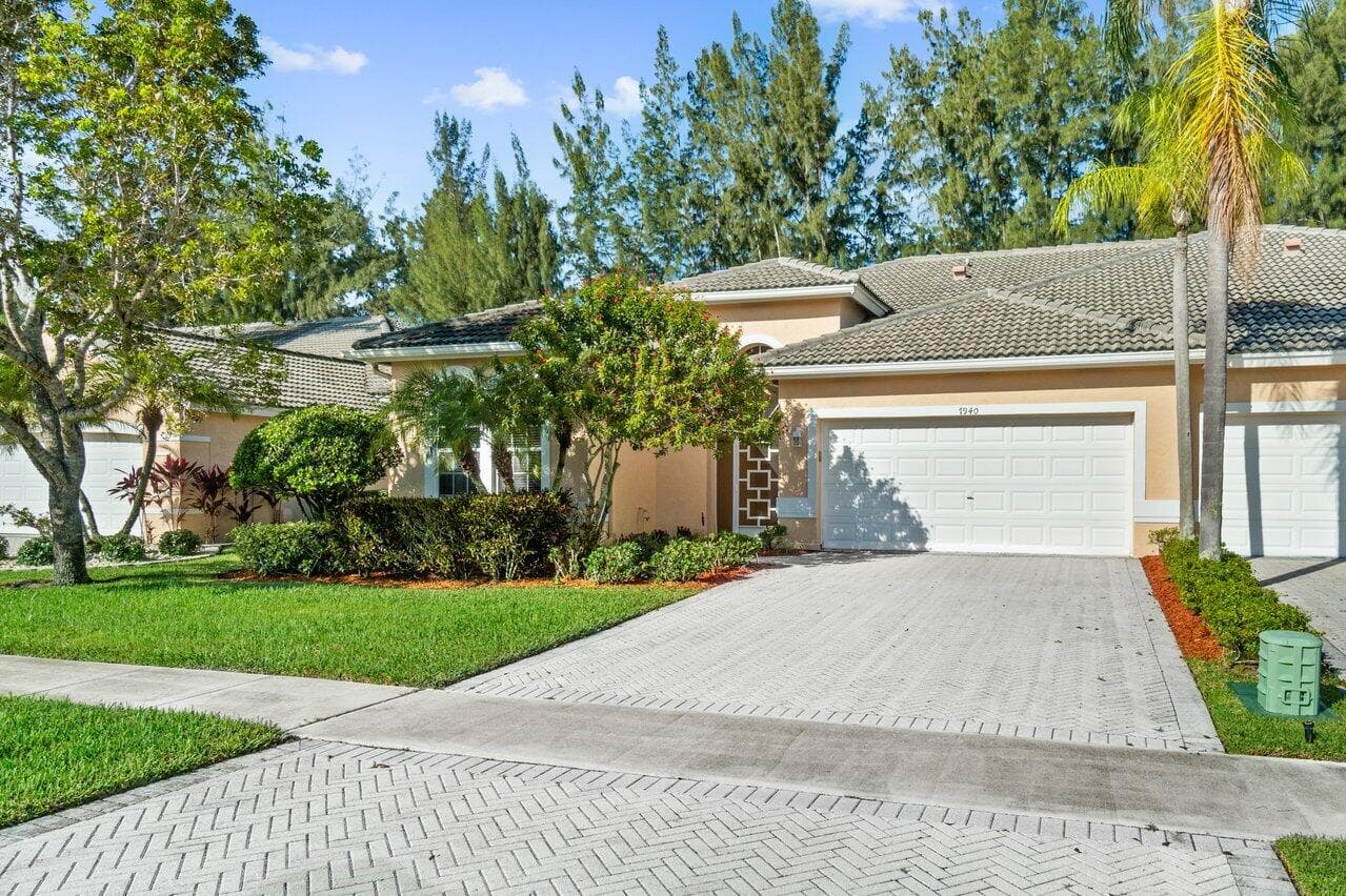 7940 Rockford Road, Boynton Beach, FL 33472 — photo 3 of 29
