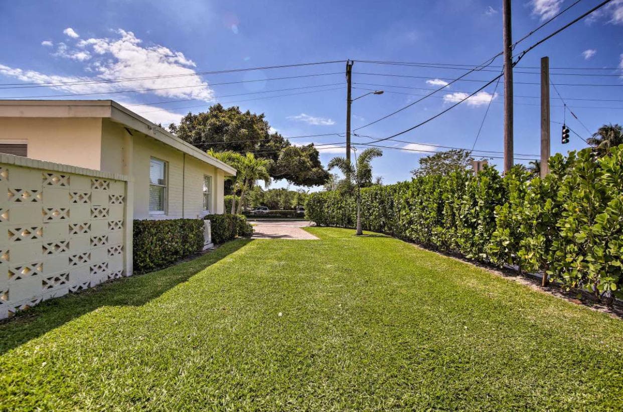 201 George Bush Boulevard S 201, Delray Beach, FL 33444 — photo 22 of 24