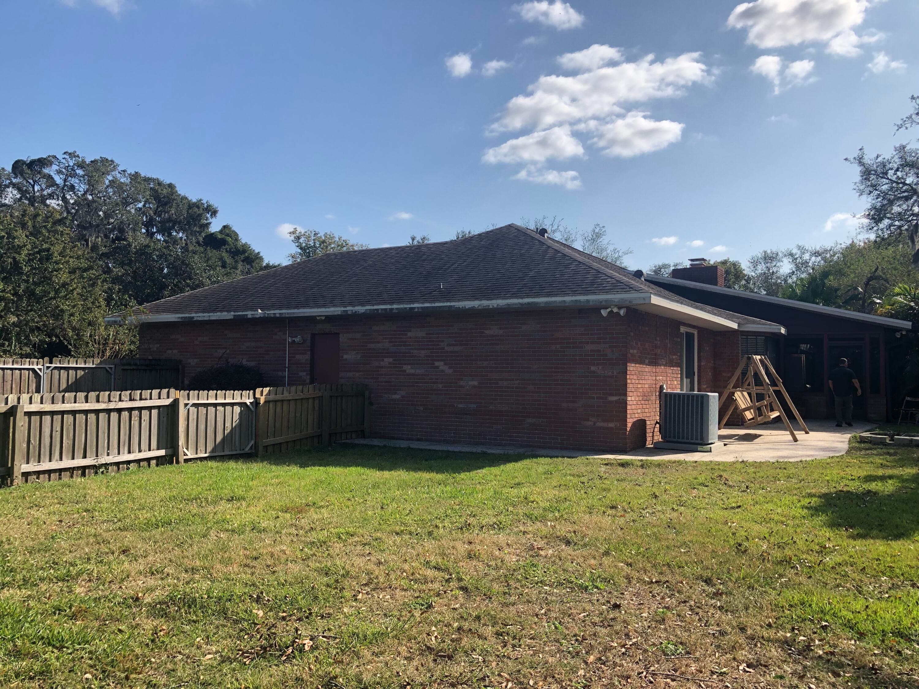 2507 Beachwood Lane, Valrico, FL 33596 — photo 5 of 17
