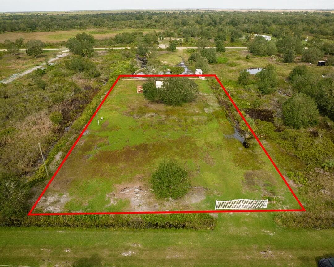 19683 NW 302nd, Okeechobee, FL 34972 — photo 1 of 2