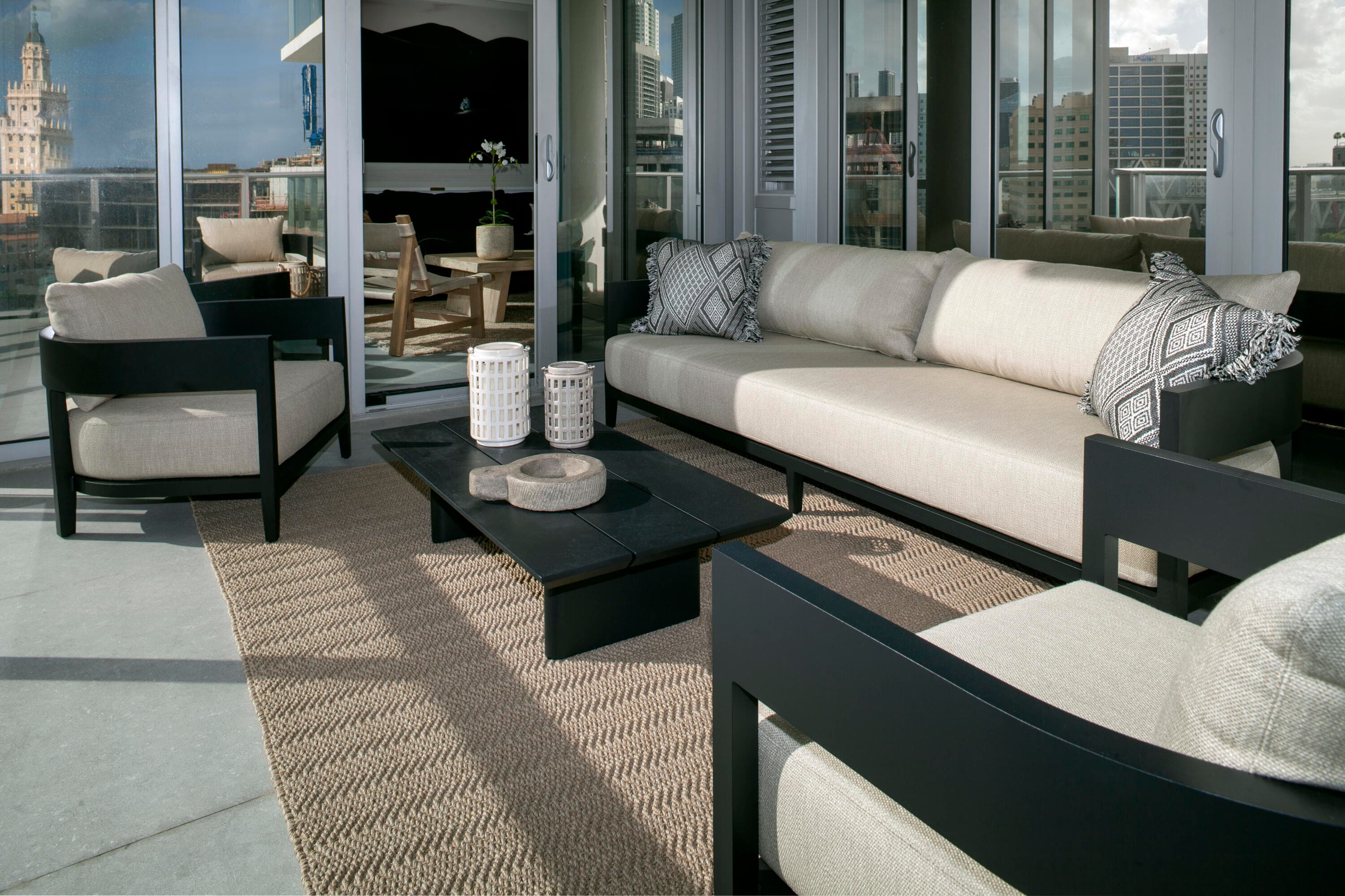 851 NE 1st Avenue 812, Miami, FL 33132 — photo 4 of 84