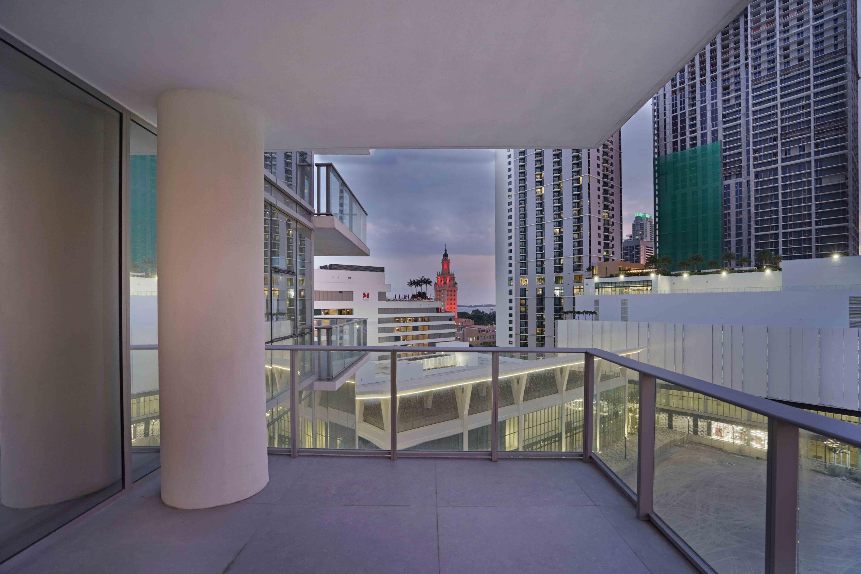 851 NE 1st Avenue 812, Miami, FL 33132 — photo 83 of 84