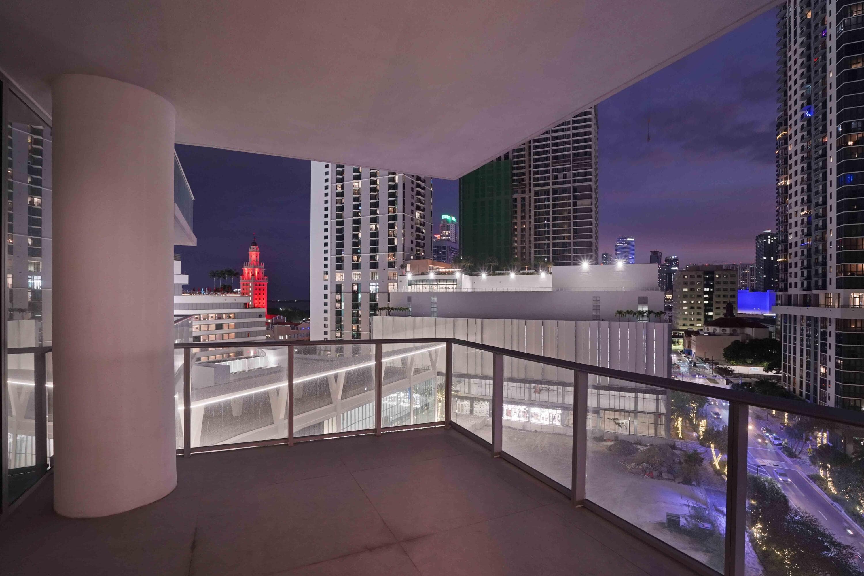 851 NE 1st Avenue 812, Miami, FL 33132 — photo 82 of 84