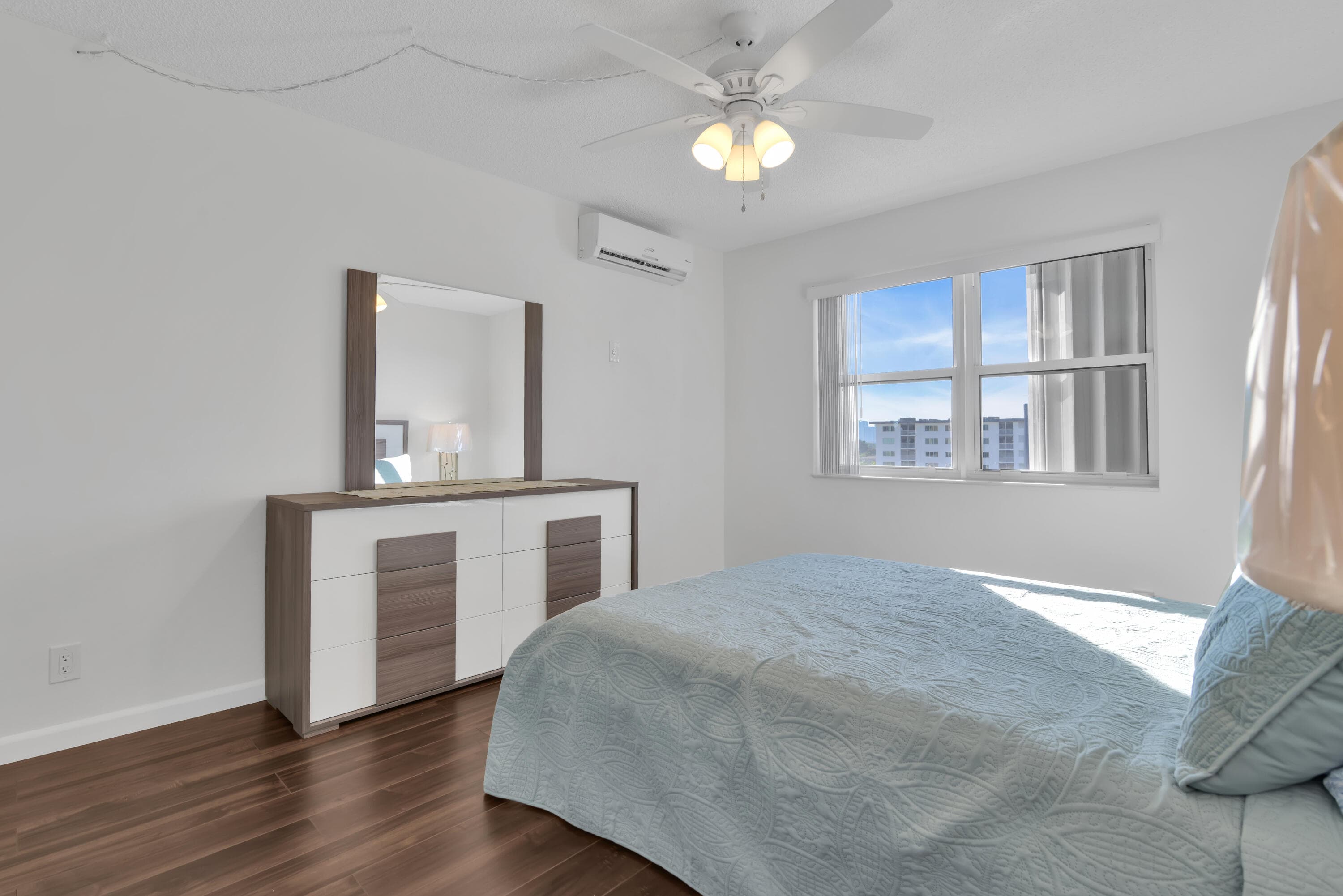 720 Orton Avenue 701, Fort Lauderdale, FL 33304 — photo 11 of 16