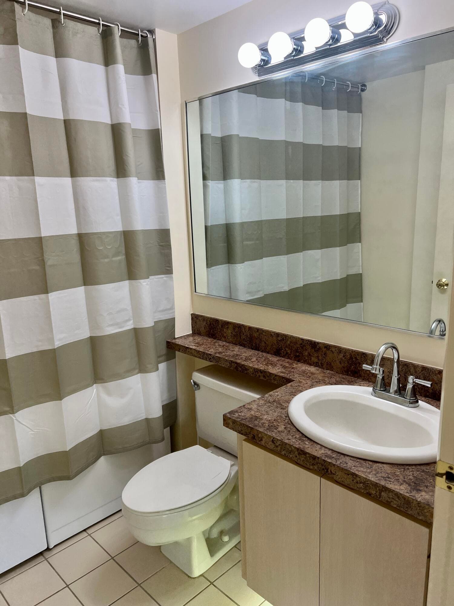 3119 Kingston Court, West Palm Beach, FL 33409 — photo 10 of 23