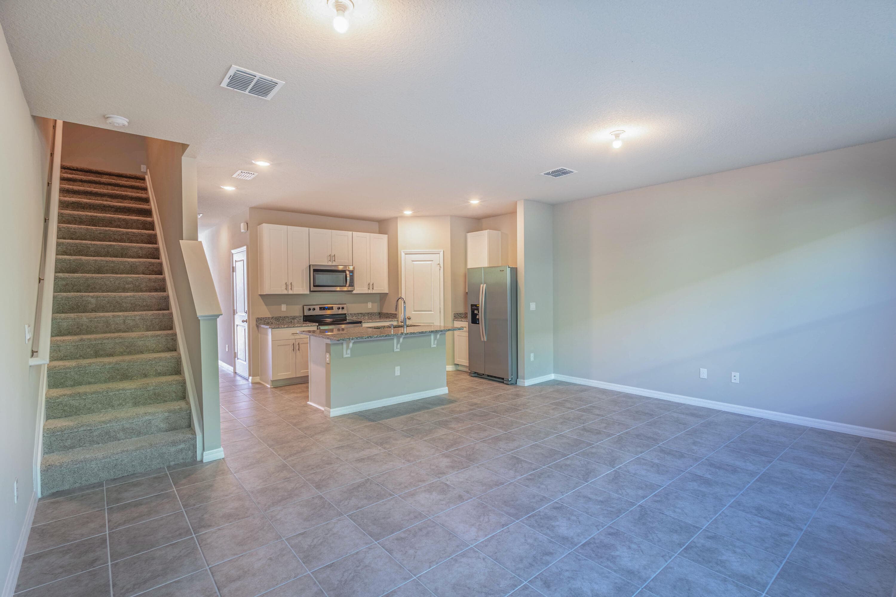 3569 San Bernardino Way, Palm Springs, FL 33461 — photo 11 of 27