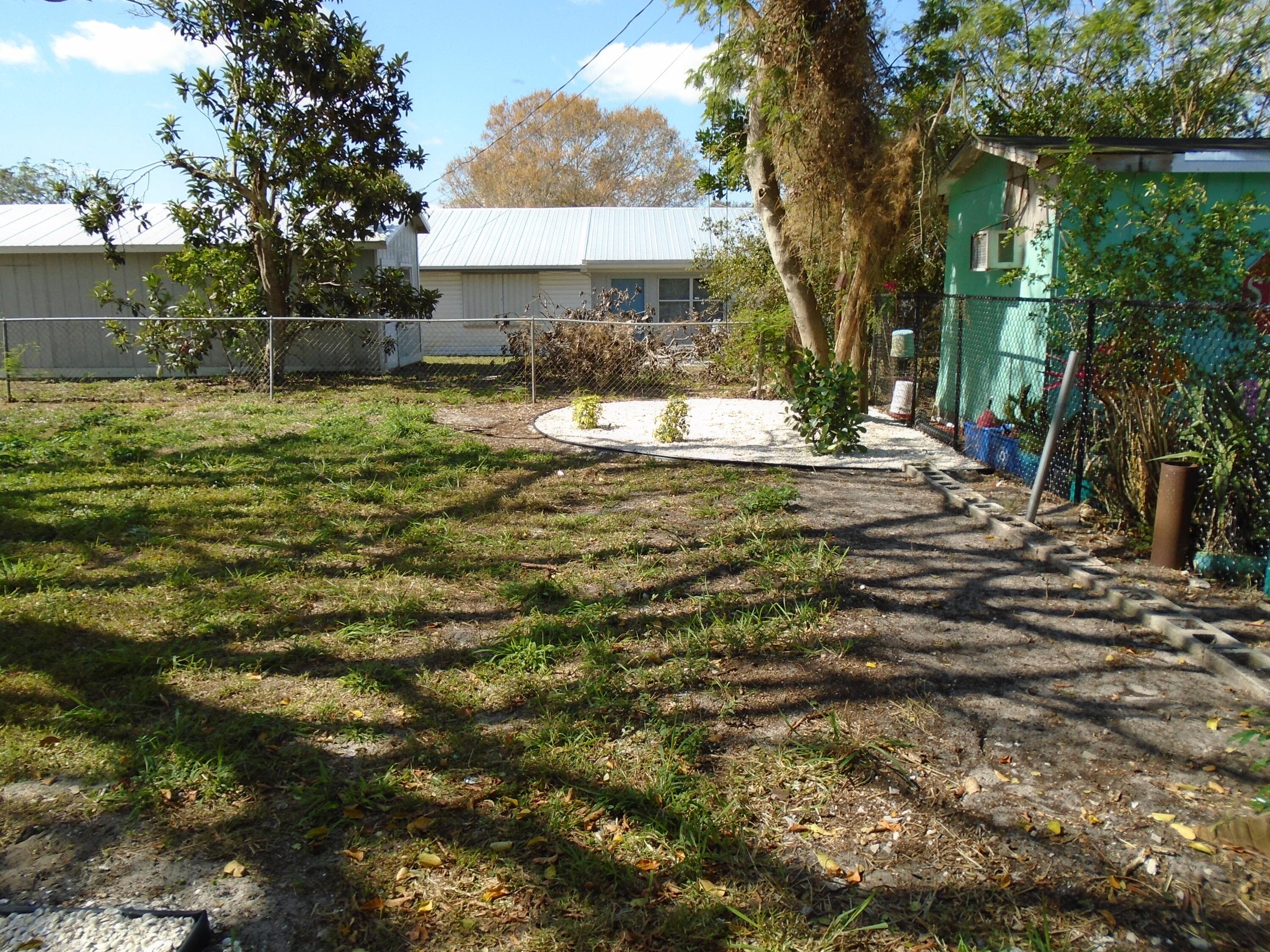 2405 3rd Av Avenue SE, Vero Beach, FL 32962 — photo 4 of 24