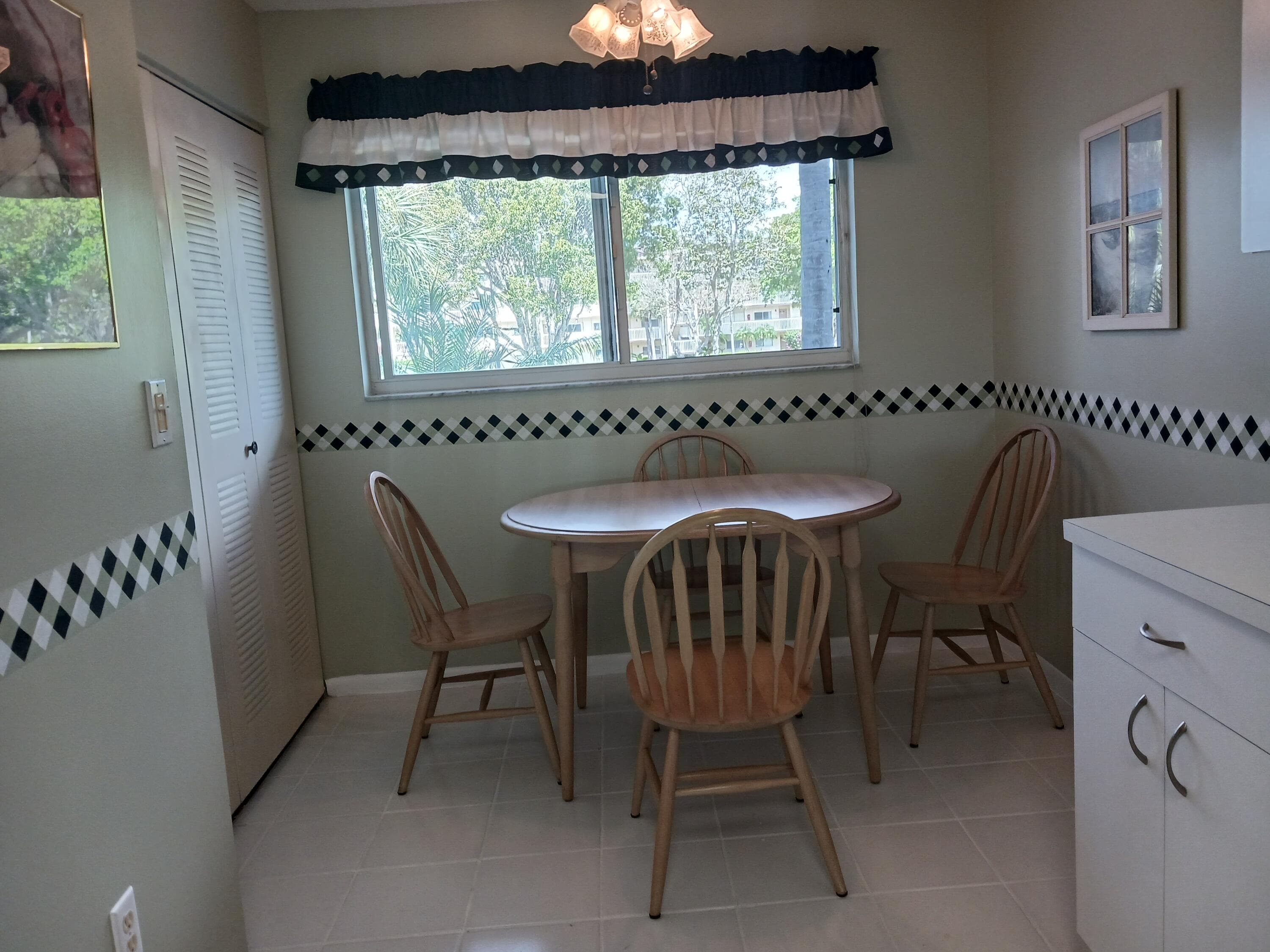 4734 Lucerne Lakes Boulevard 212, Lake Worth, FL 33467 — photo 7 of 9