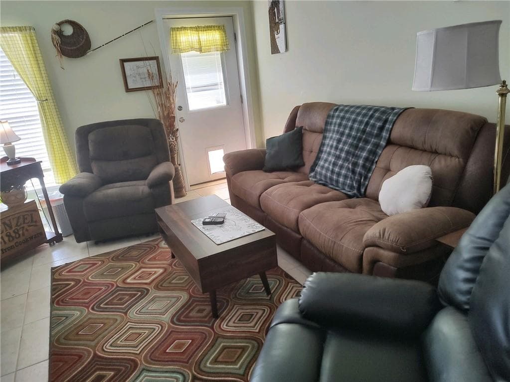 7560 58th Court, Vero Beach, FL 32967 — photo 2 of 5