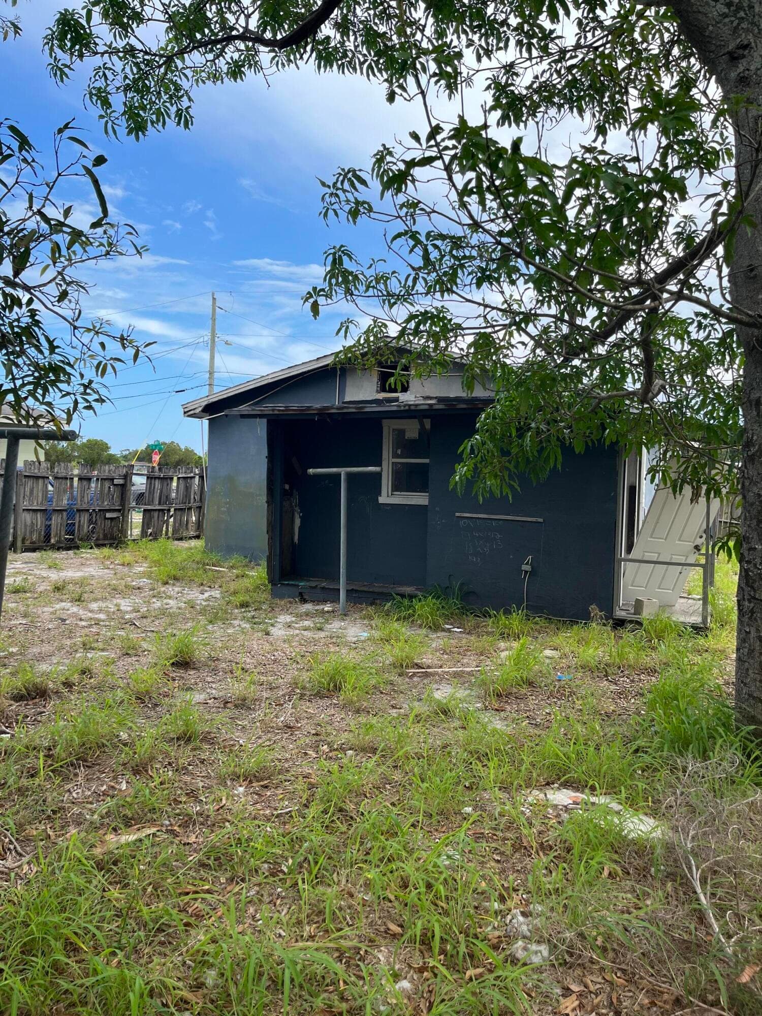 1204 Avenue K Avenue, Fort Pierce, FL 34950 — photo 9 of 13