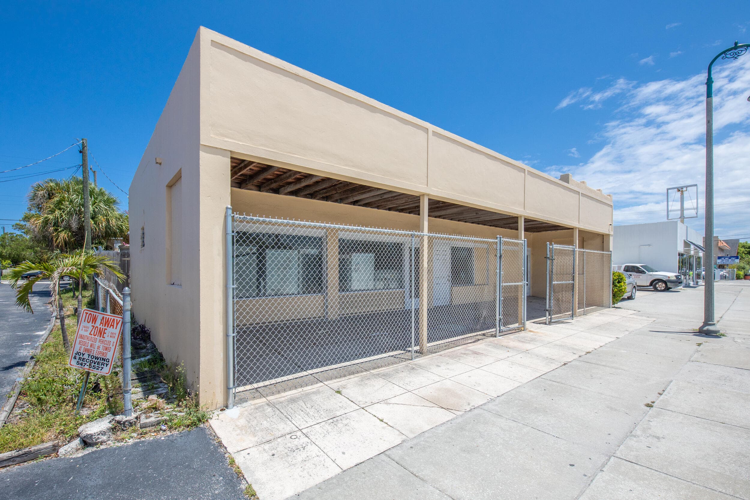 922 S Dixie Highway, Lake Worth Beach, FL 33460 — photo 11 of 19
