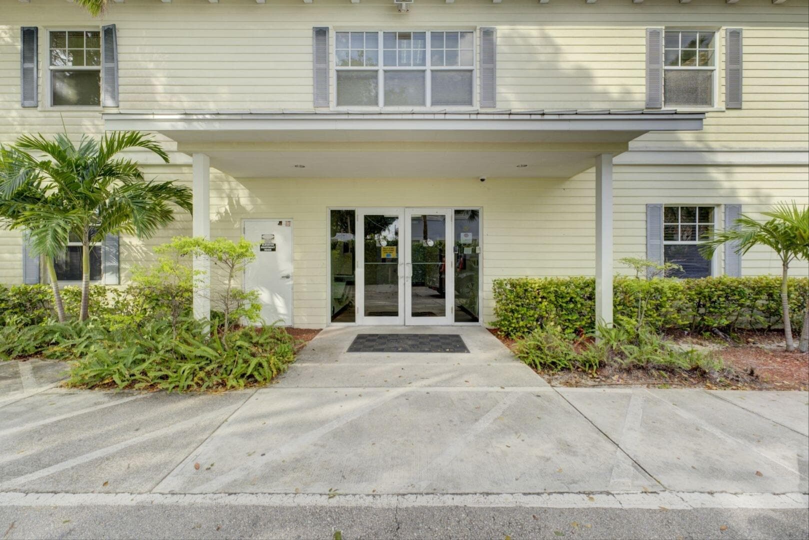 314 10th Street, West Palm Beach, FL 33401 — photo 1 of 27