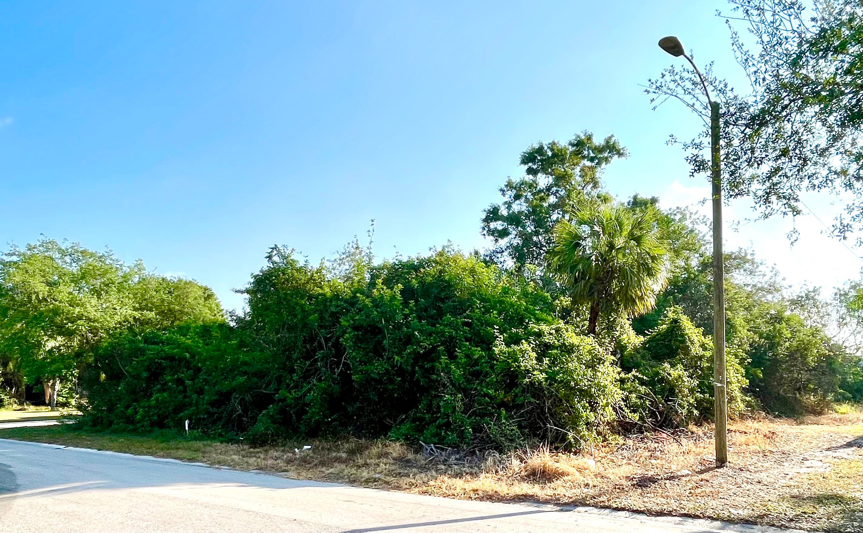 2336 13th Avenue SW, Vero Beach, FL 32962 — photo 1 of 6