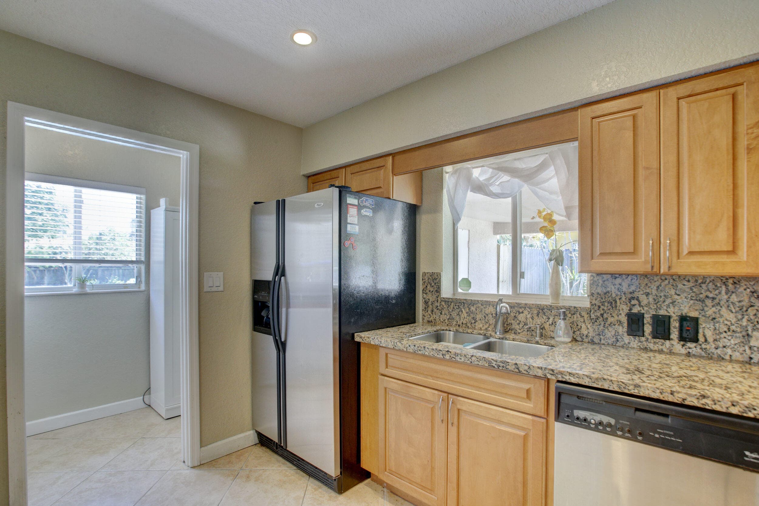 808 SE 13 Court, Deerfield Beach, FL 33441 — photo 16 of 42