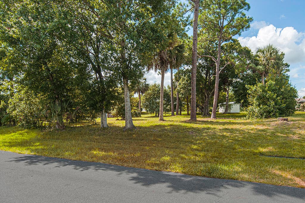 0 Unassigned (Beard Ave), Sebastian, FL 32958 — photo 8 of 13