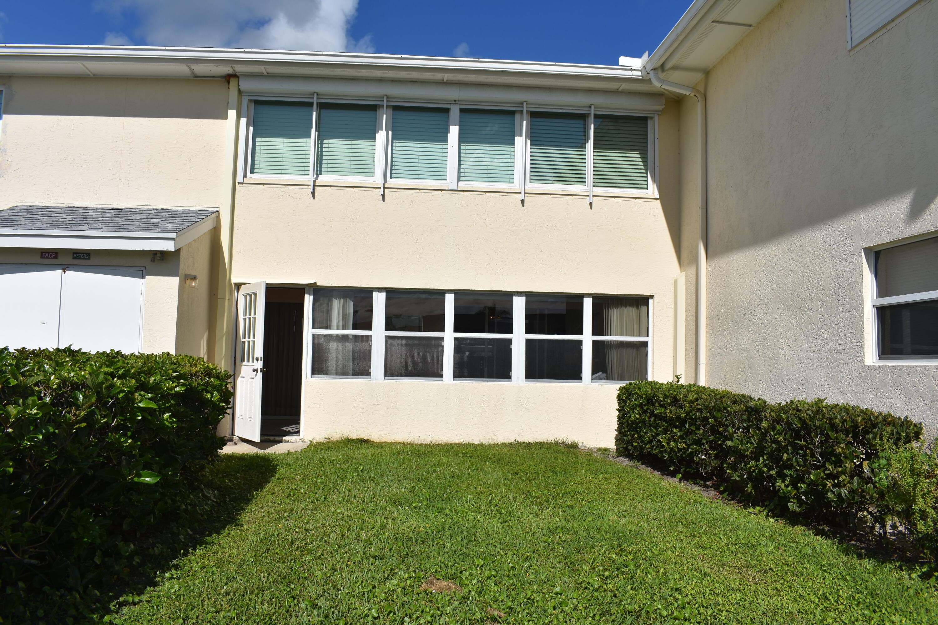 500 Grove Isle Circle 103, Vero Beach, FL 32962 — photo 10 of 33
