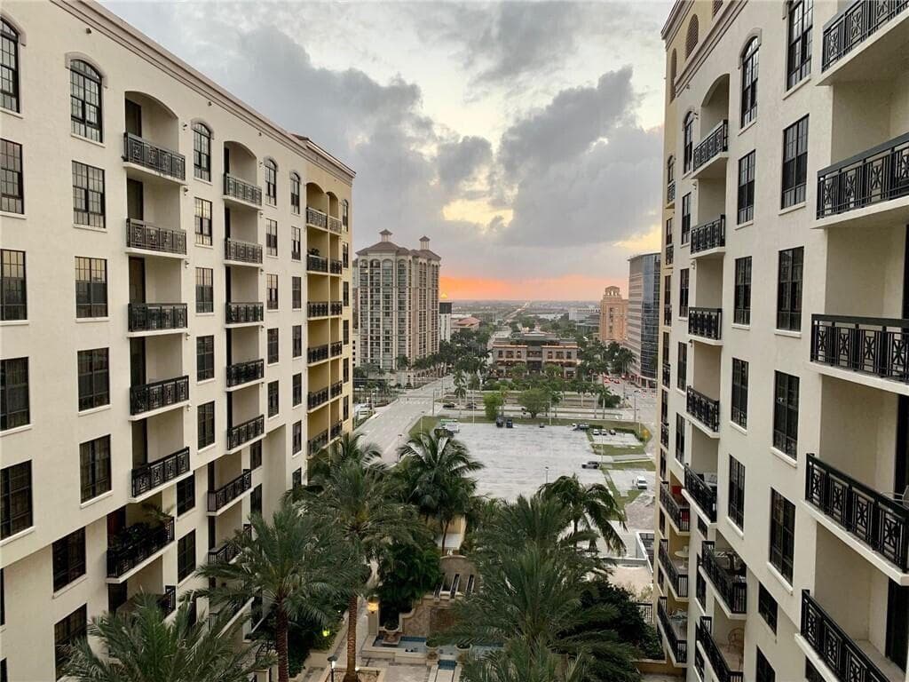 801 S Olive Avenue 1417, West Palm Beach, FL 33401 — photo 1 of 24