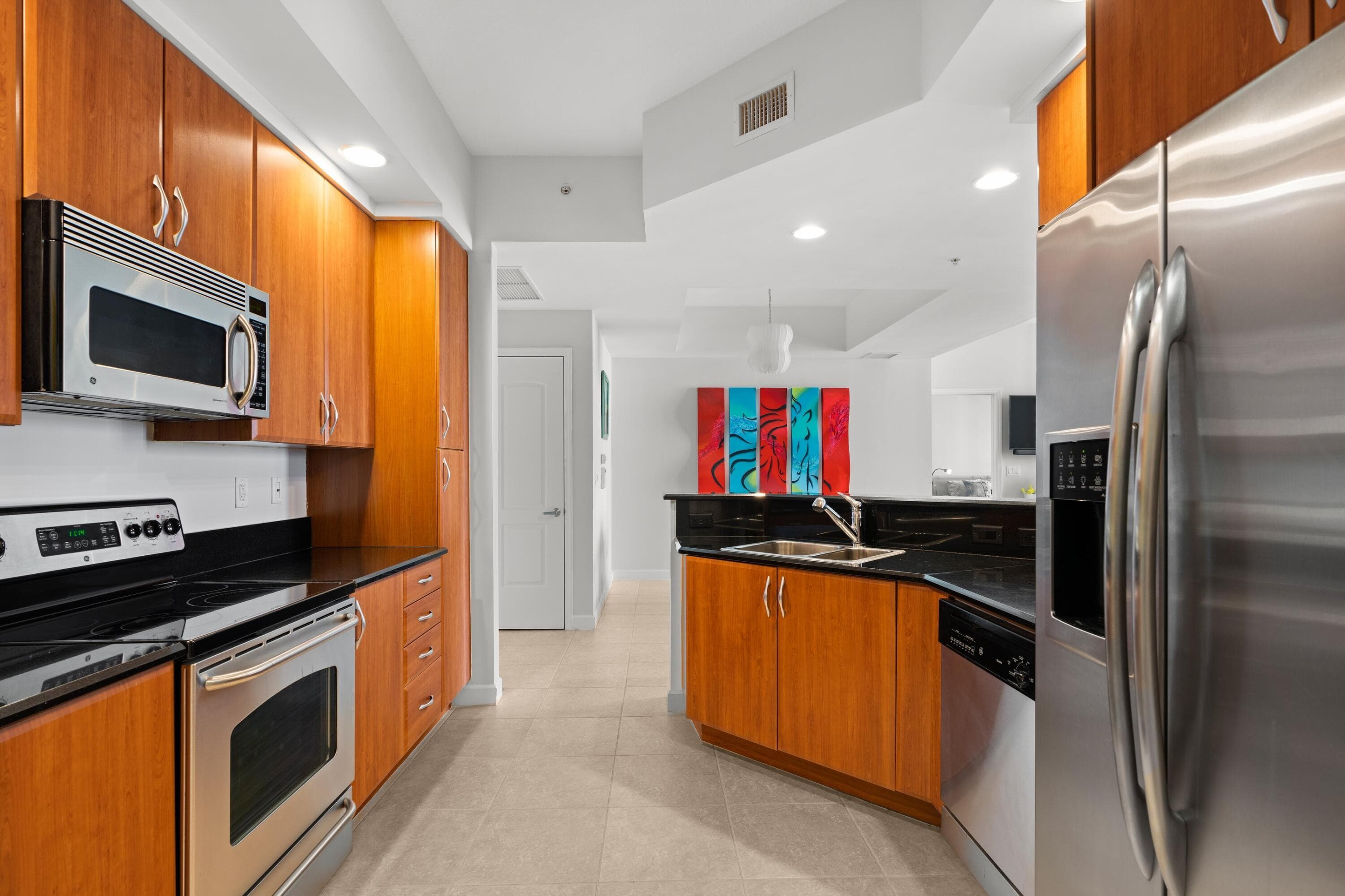 801 S Olive Avenue 1417, West Palm Beach, FL 33401 — photo 7 of 24
