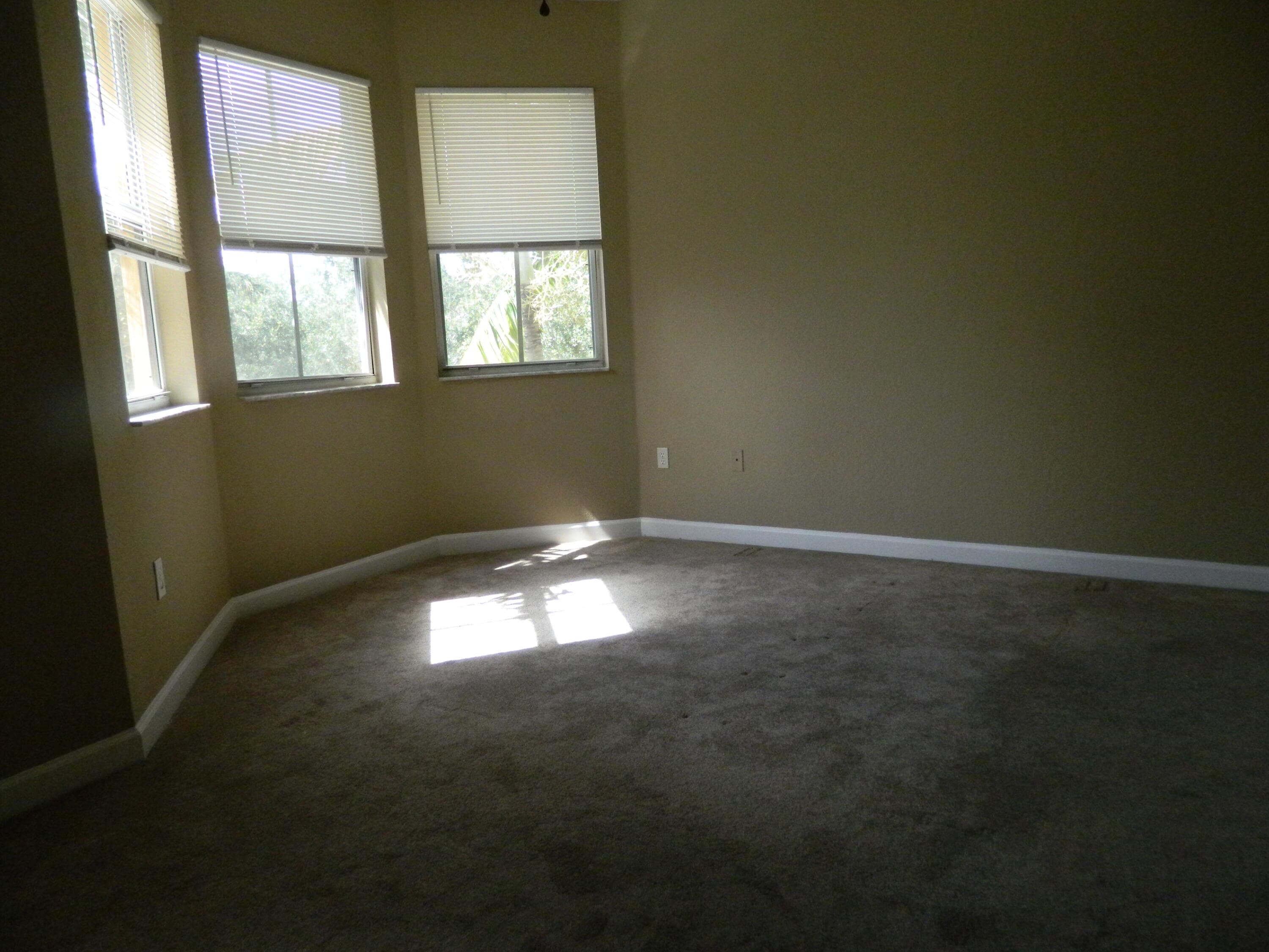 3305 N Shoma Drive 304, Royal Palm Beach, FL 33414 — photo 19 of 29