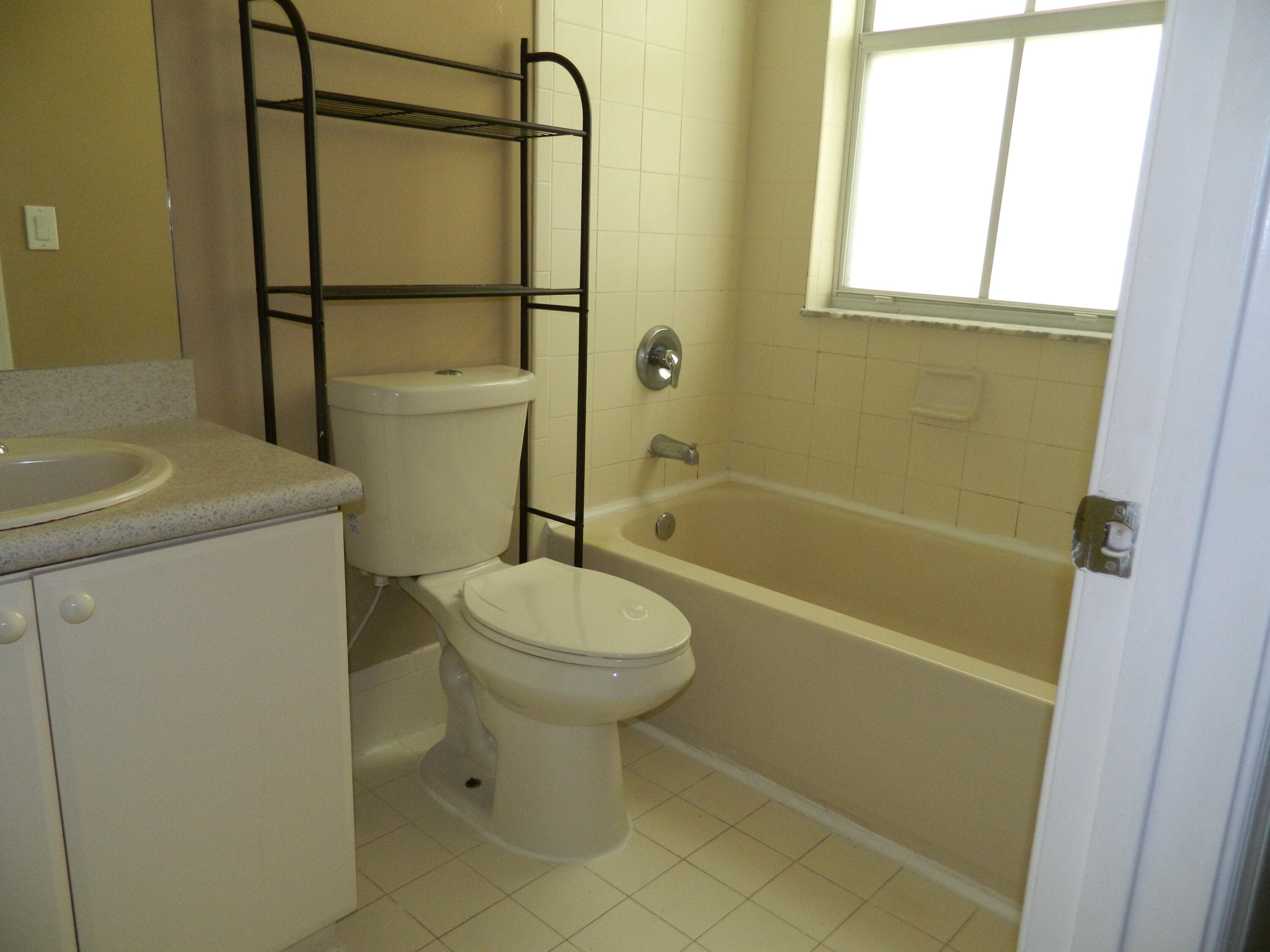 3305 N Shoma Drive 304, Royal Palm Beach, FL 33414 — photo 20 of 29