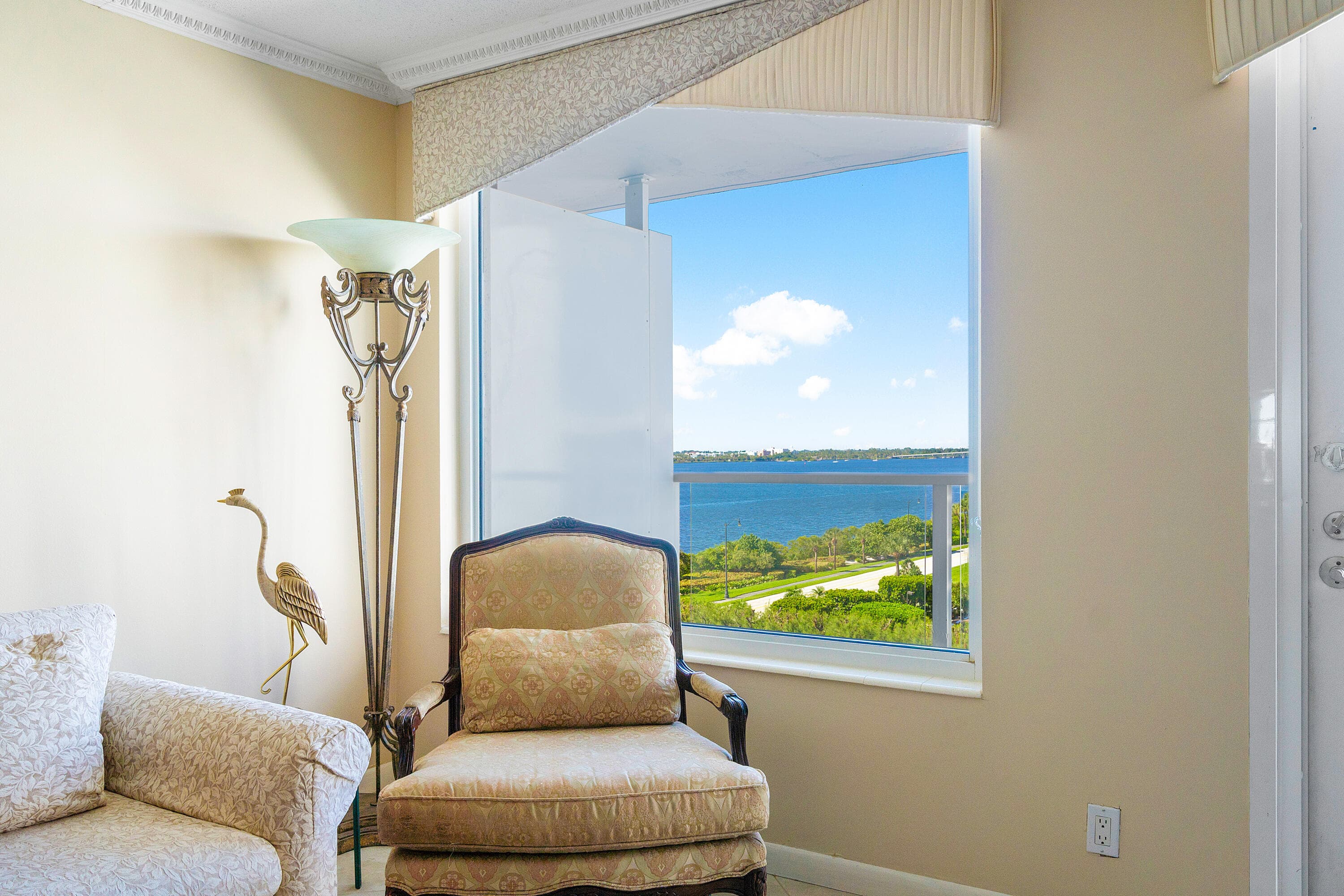 3450 S Ocean Boulevard 625, Palm Beach, FL 33480 — photo 15 of 43