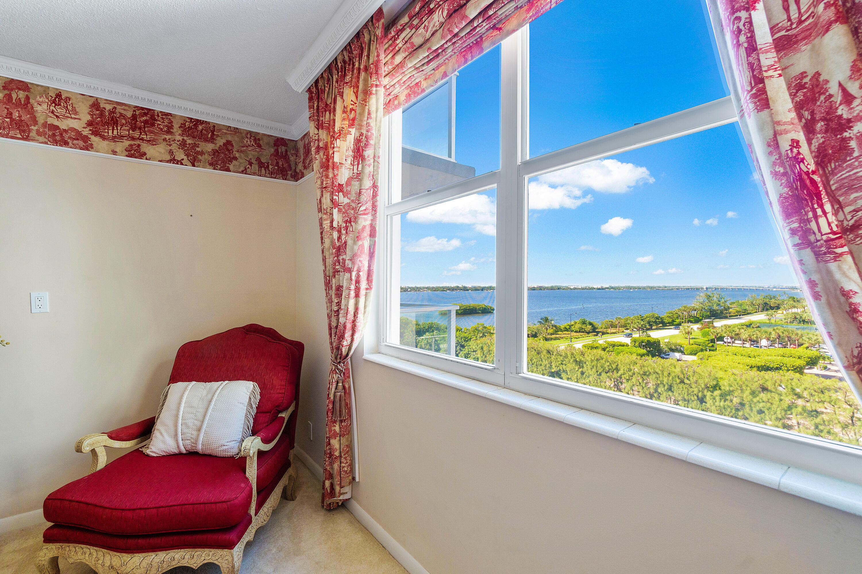 3450 S Ocean Boulevard 625, Palm Beach, FL 33480 — photo 18 of 43