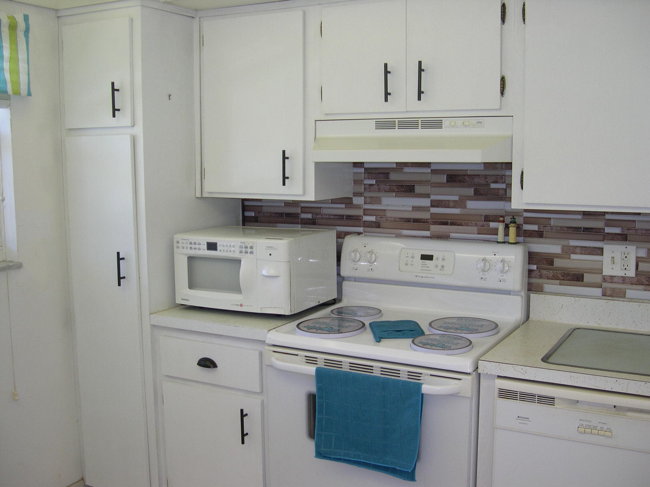 1172 Commodore Court 204, Fort Pierce, FL 34949 — photo 8 of 41
