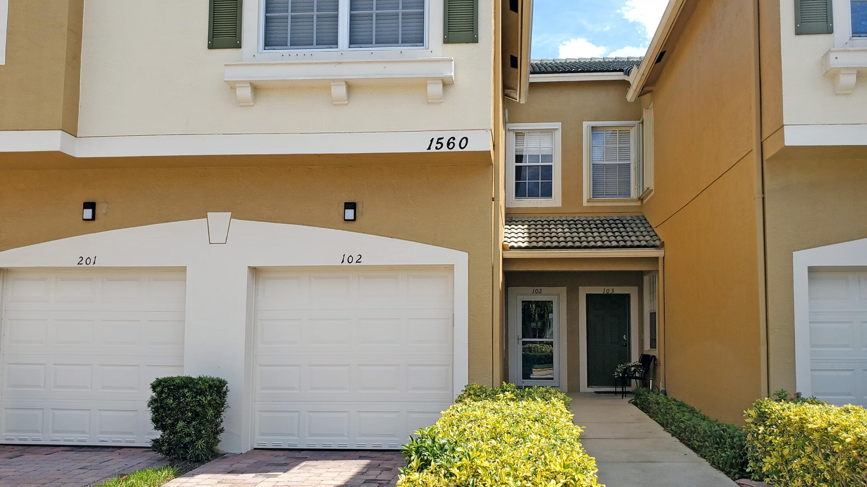 1560 SE Wilshire Place 102, Stuart, FL 34994 — photo 1 of 16