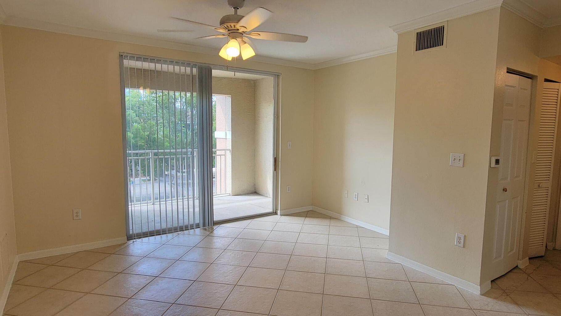 6533 Emerald Dunes Drive 304, West Palm Beach, FL 33411 — photo 2 of 27