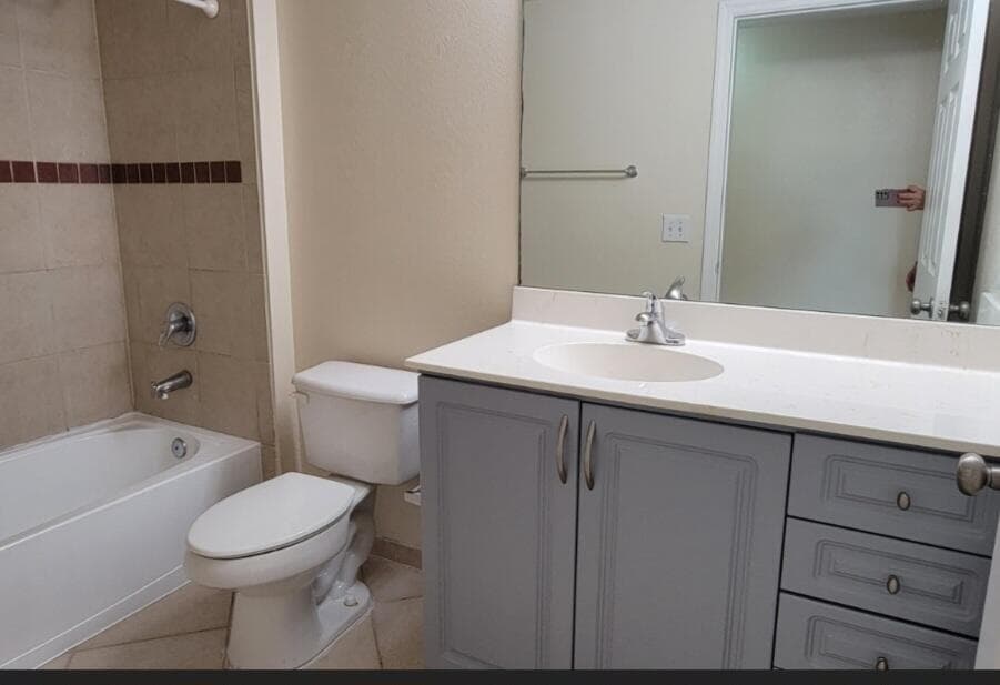 6533 Emerald Dunes Drive 304, West Palm Beach, FL 33411 — photo 15 of 27