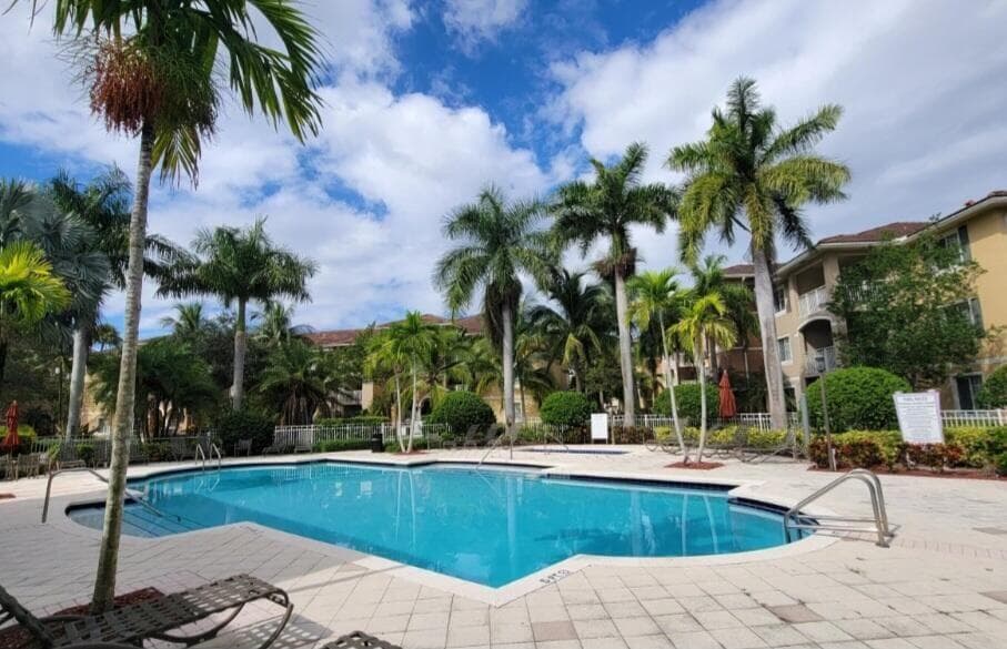 6533 Emerald Dunes Drive 304, West Palm Beach, FL 33411 — photo 26 of 27