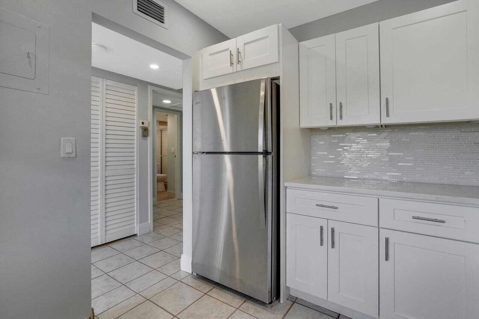 6 Abbey Lane 201, Delray Beach, FL 33446 — photo 13 of 23