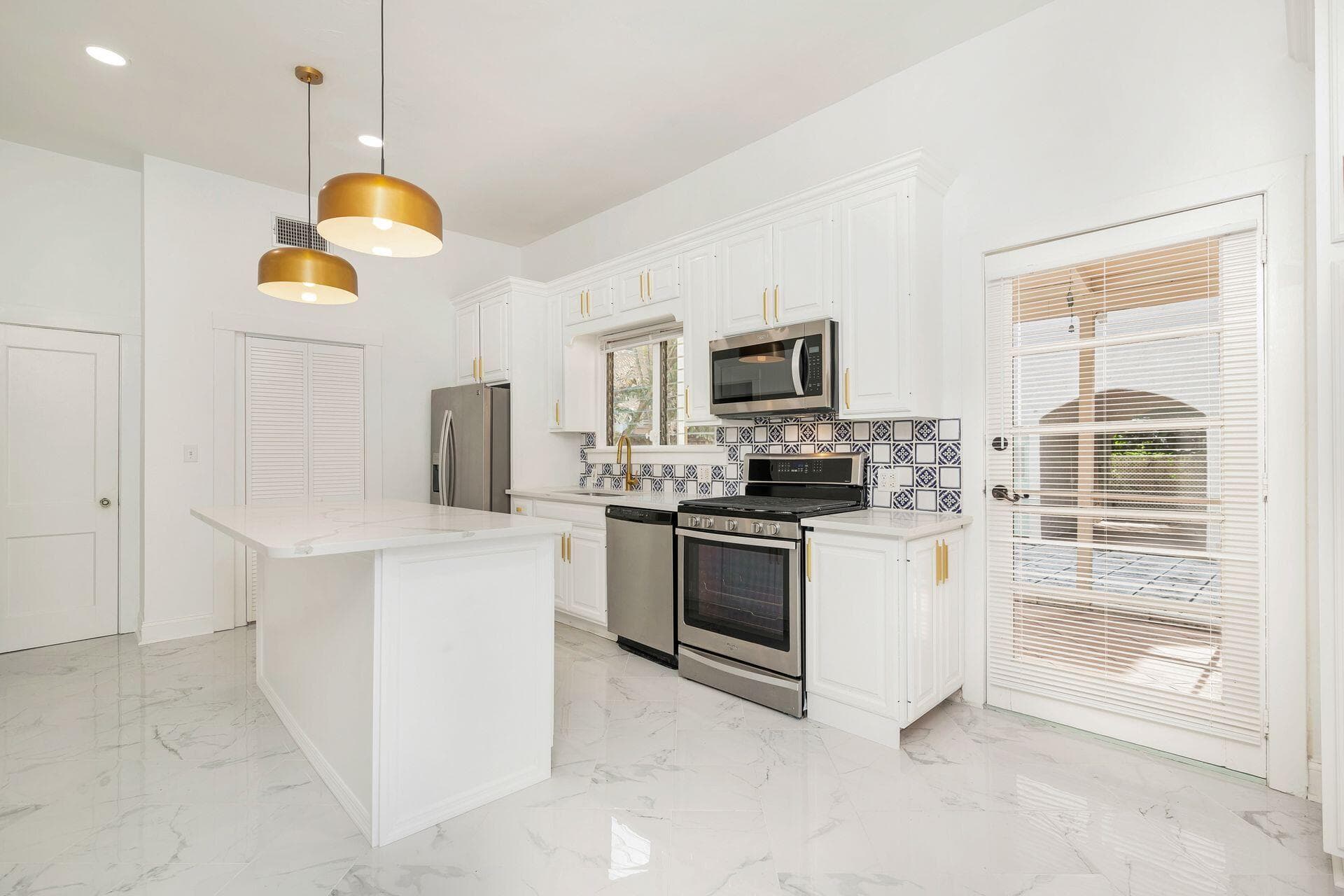 232 Rugby Road, West Palm Beach, FL 33405 — photo 2 of 40