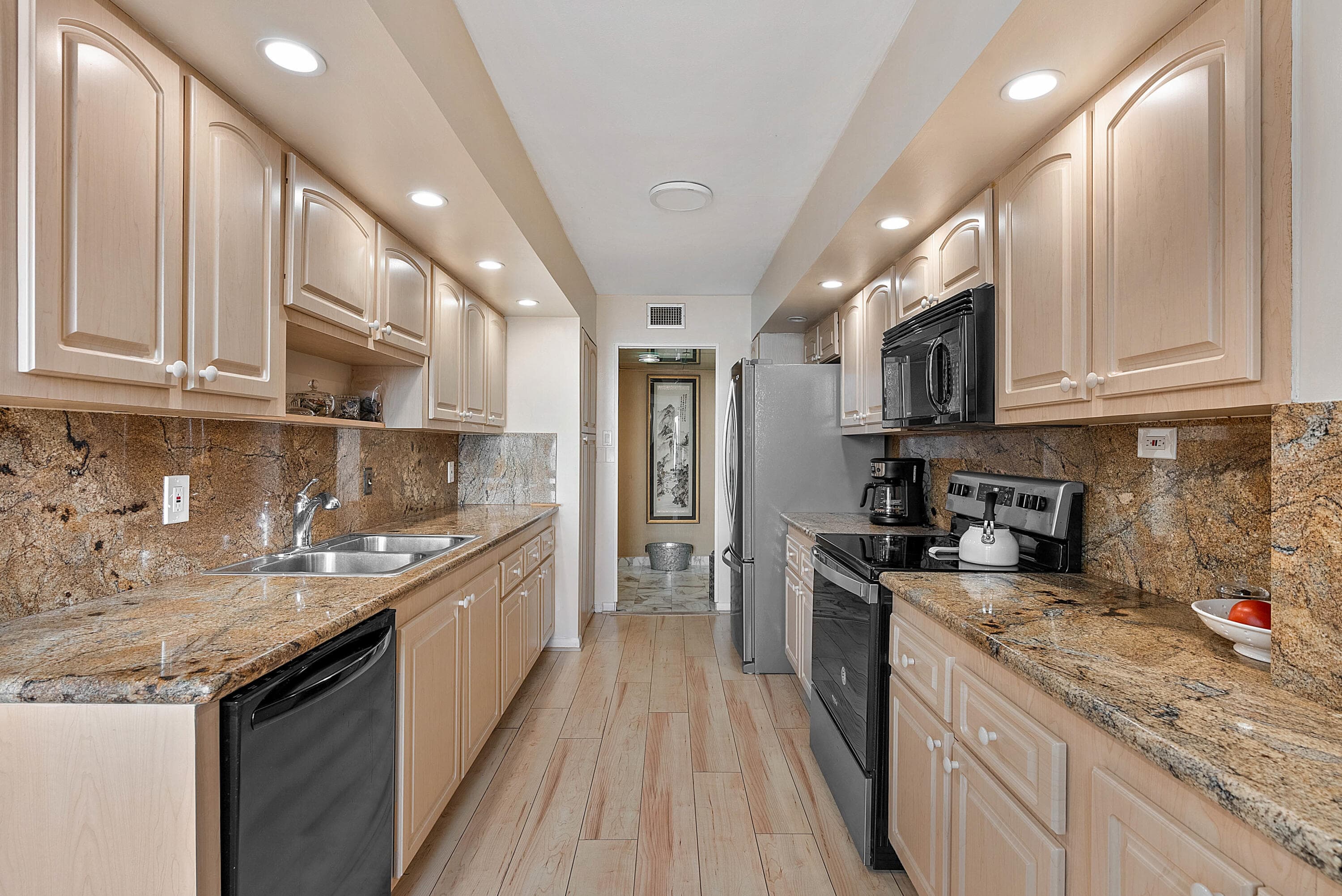 2751 S Ocean Drive 504n, Hollywood, FL 33019 — photo 7 of 36