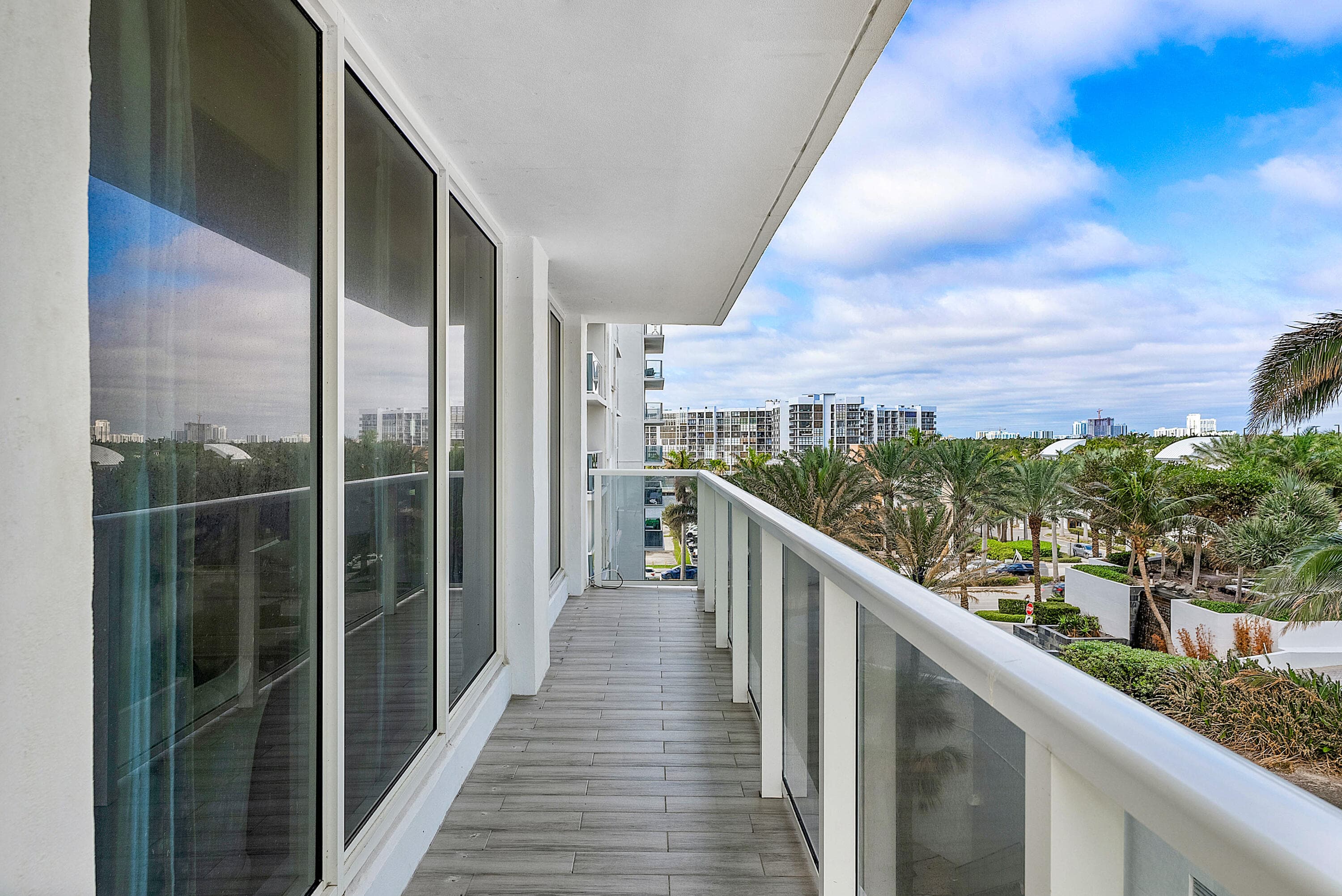 2751 S Ocean Drive 504n, Hollywood, FL 33019 — photo 3 of 36